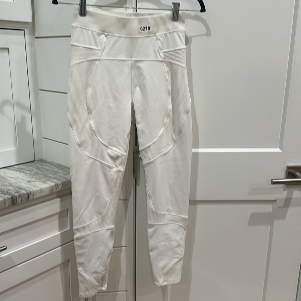 (6218) LULULEMON New Ambition Super High-Rise Tight 28" WAIST=12.5" *FLAW - Picture 7 of 10